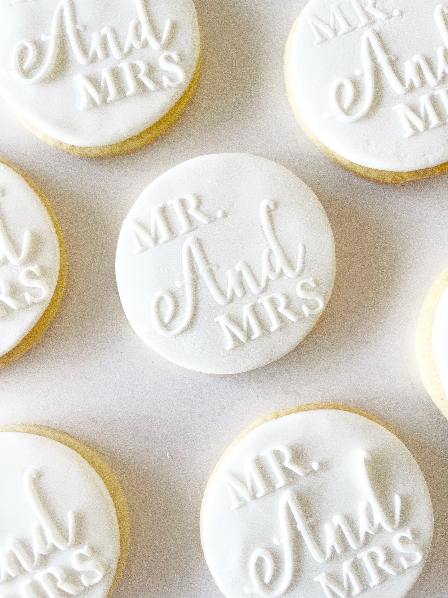 Order custom wedding cookies in Auckland – personalised, handcrafted treats perfect for wedding favours, dessert tables & engagement parties. NZ-wide delivery