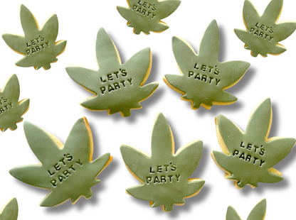 Order custom wedding cookies in Auckland – personalised, handcrafted treats perfect for wedding favours, dessert tables & engagement parties. NZ-wide delivery