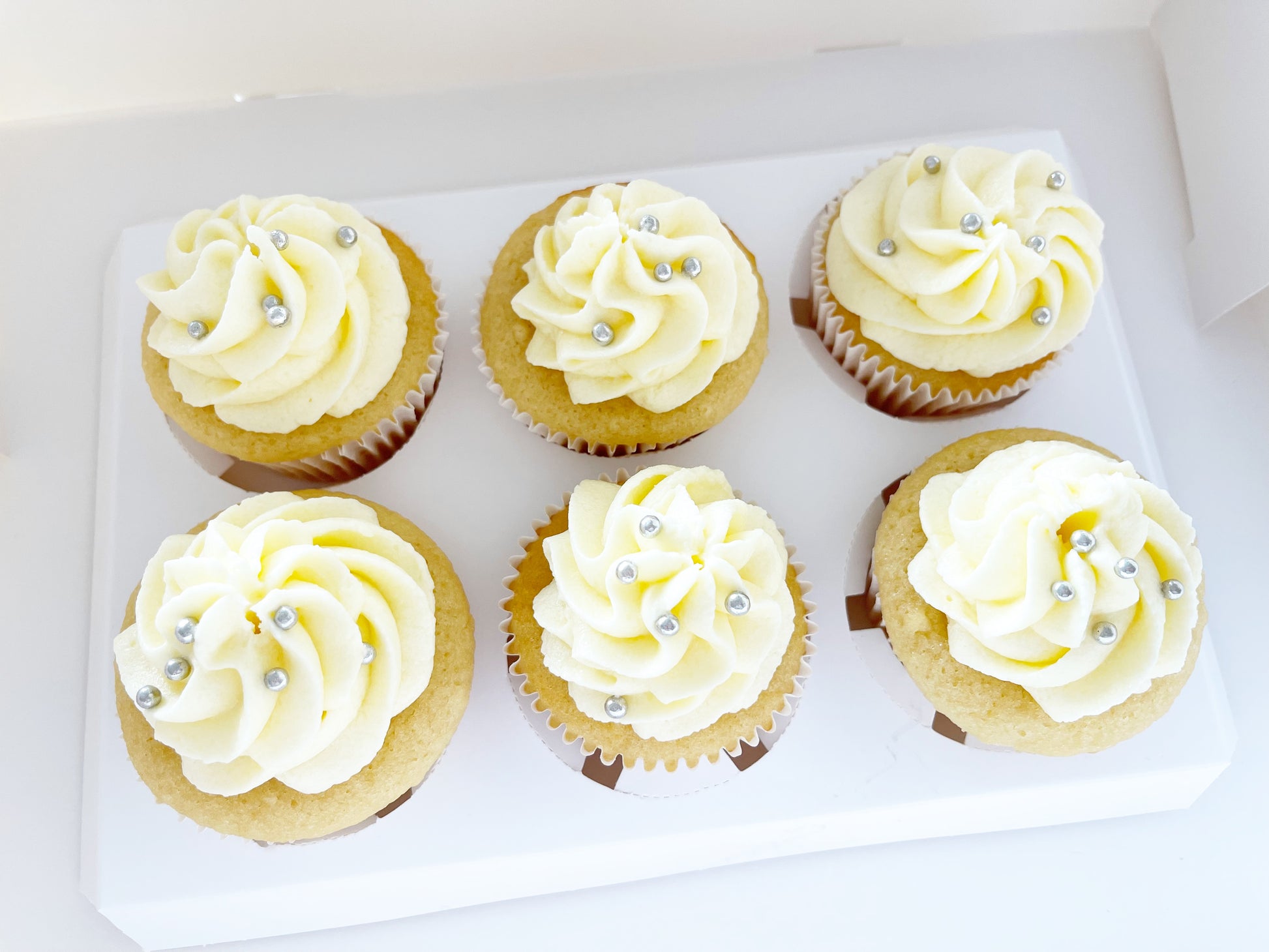 Auckland’s favourite cupcakes from Sweets by Becca – custom-made, freshly baked, and perfect for any celebration. Fast, local delivery available